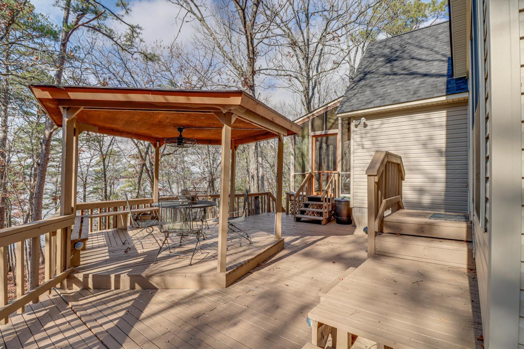 Lakefront Arkansas Home With Deck, Grill And Cornhole! Fairfield Bay Exterior photo