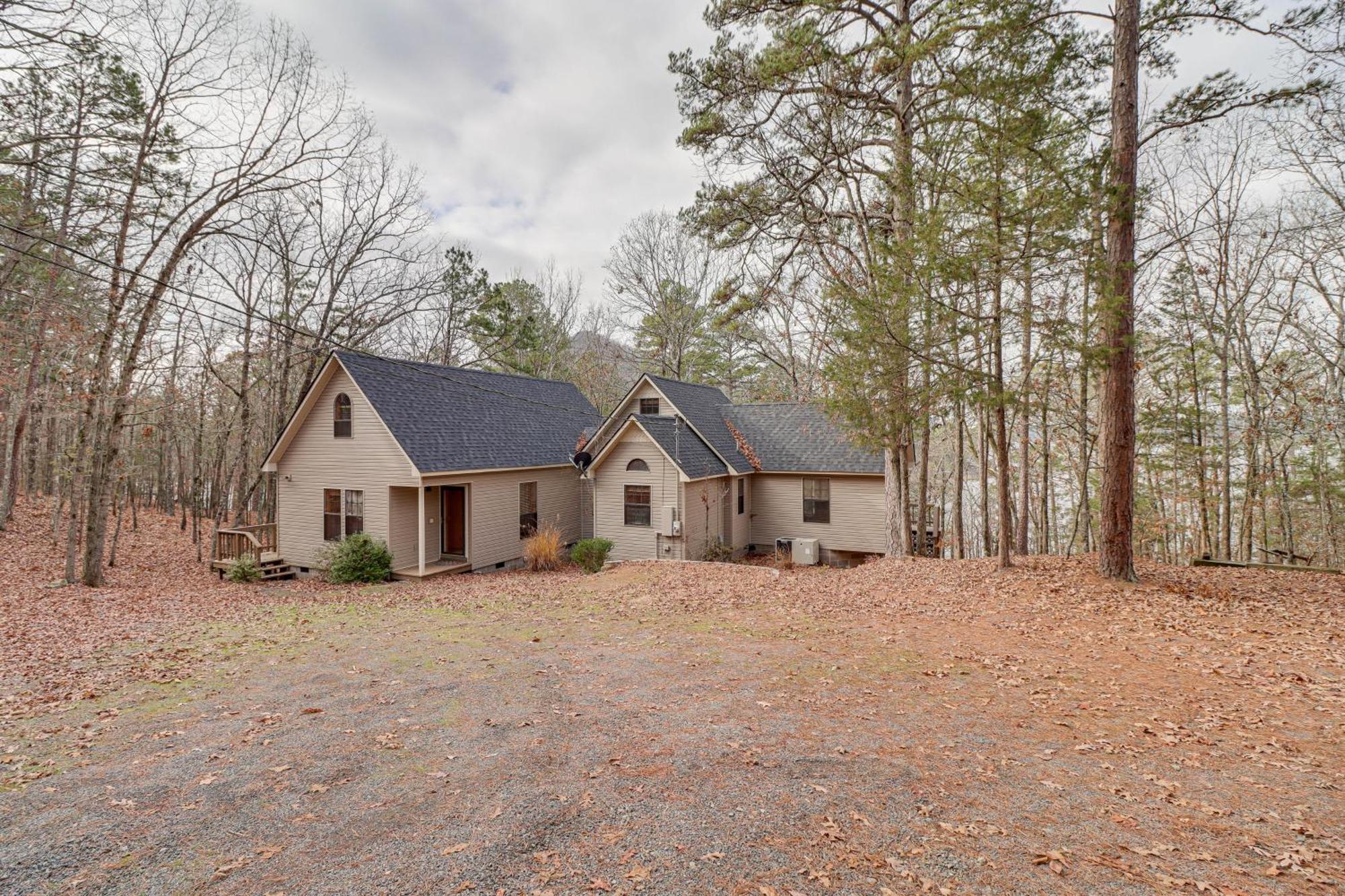 Lakefront Arkansas Home With Deck, Grill And Cornhole! Fairfield Bay Exterior photo